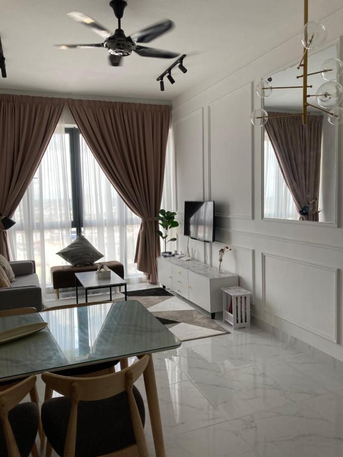 Free Netflix! Zas Suite At Troika Residence, Kb Kota Bharu Exterior foto